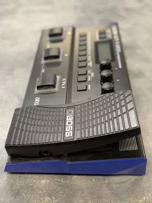 BOSS - GT-1 2